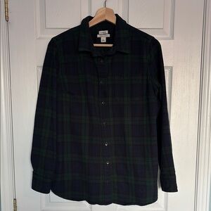 LL Bean slightly fitted plaid button down flannel shirt